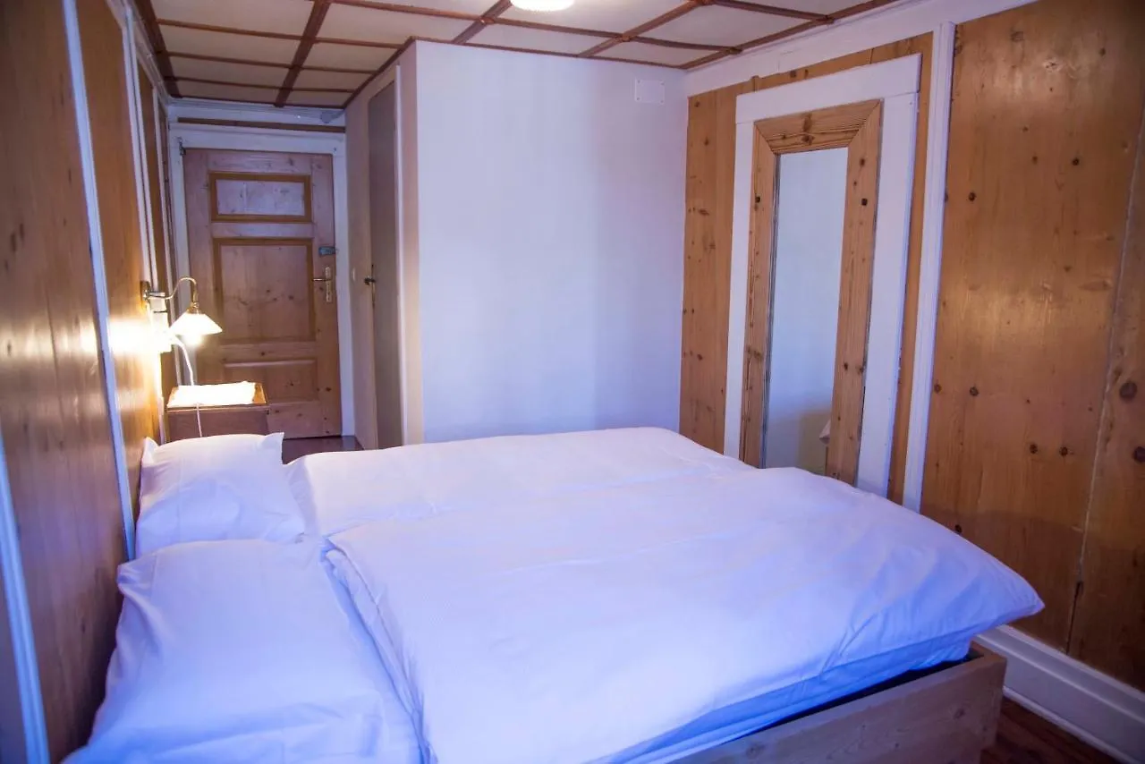 Hotel Vittoria - Ca' De La Montagna Montespluga