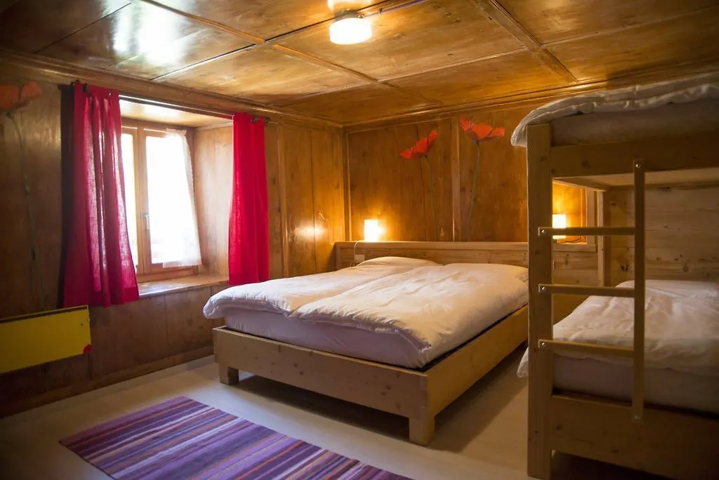 Hotel Vittoria - Ca' De La Montagna Montespluga 2*,